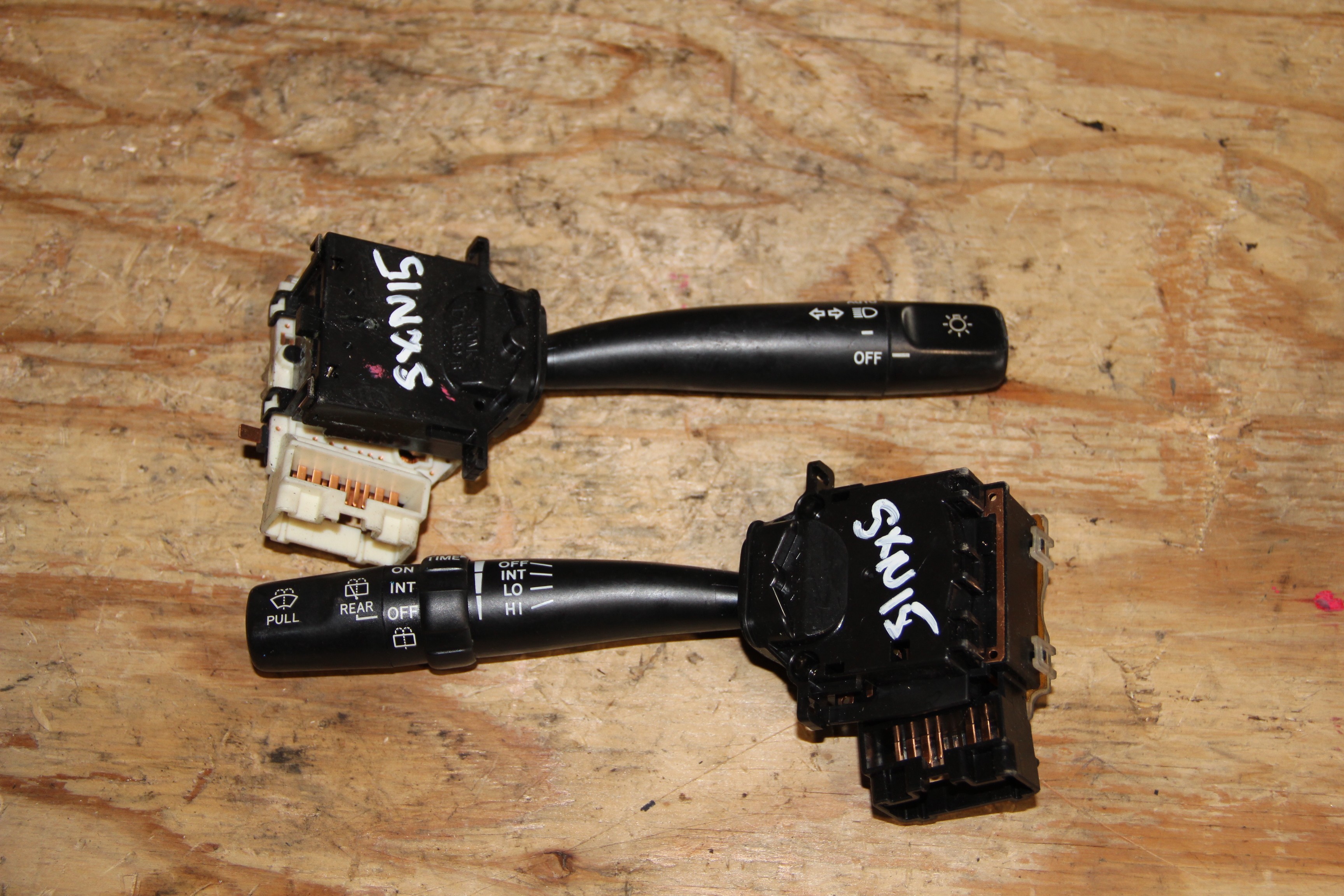 Подрулевой переключатель Toyota Nadia