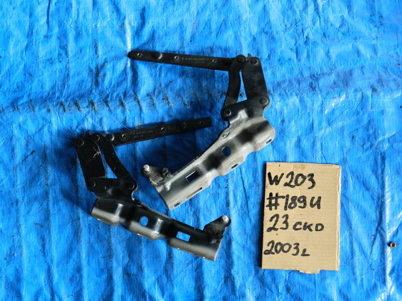 Петля капота Mercedes-benz C-class W203