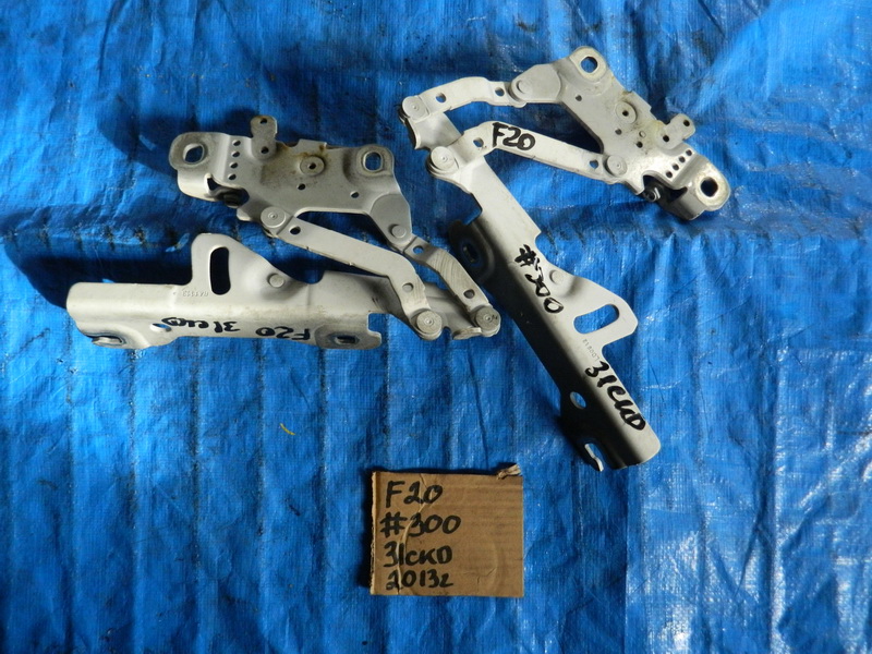 Петля капота BMW 1-series F20