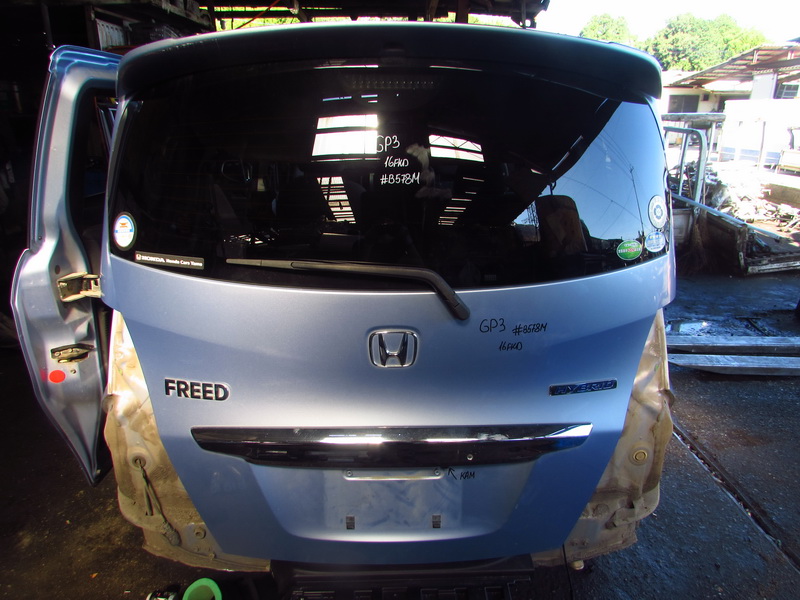 Дверь задняя Honda Freed GP3