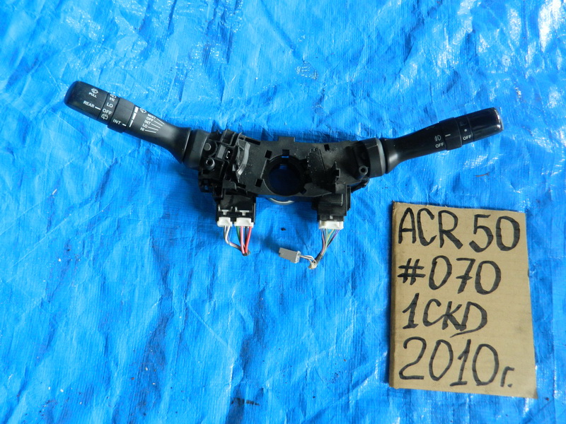 Подрулевой переключатель Toyota Estima