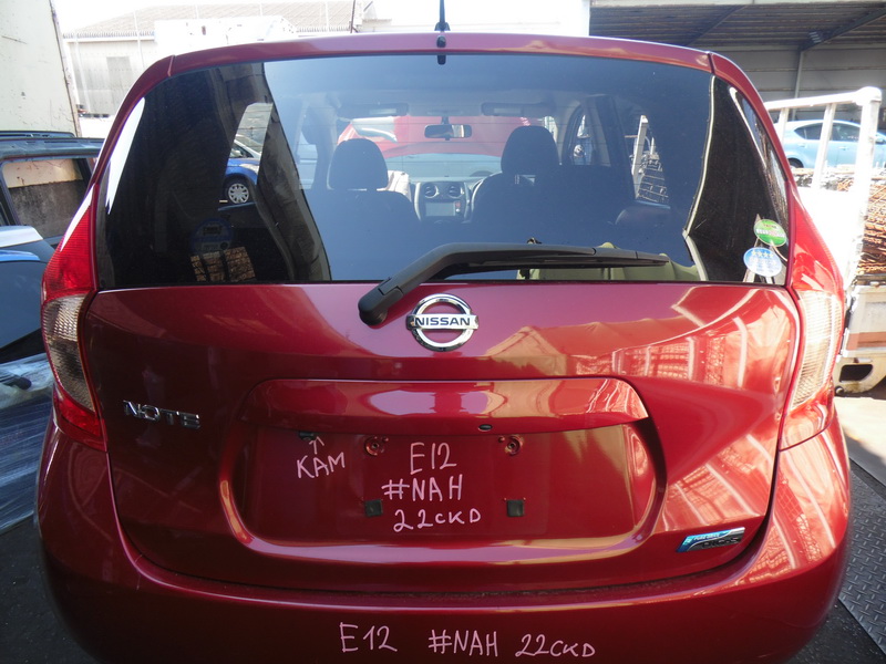 Дверь задняя Nissan Note E12