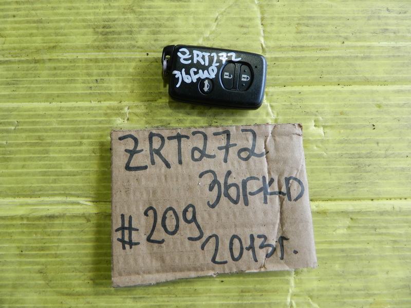 Ключ зажигания Toyota Avensis