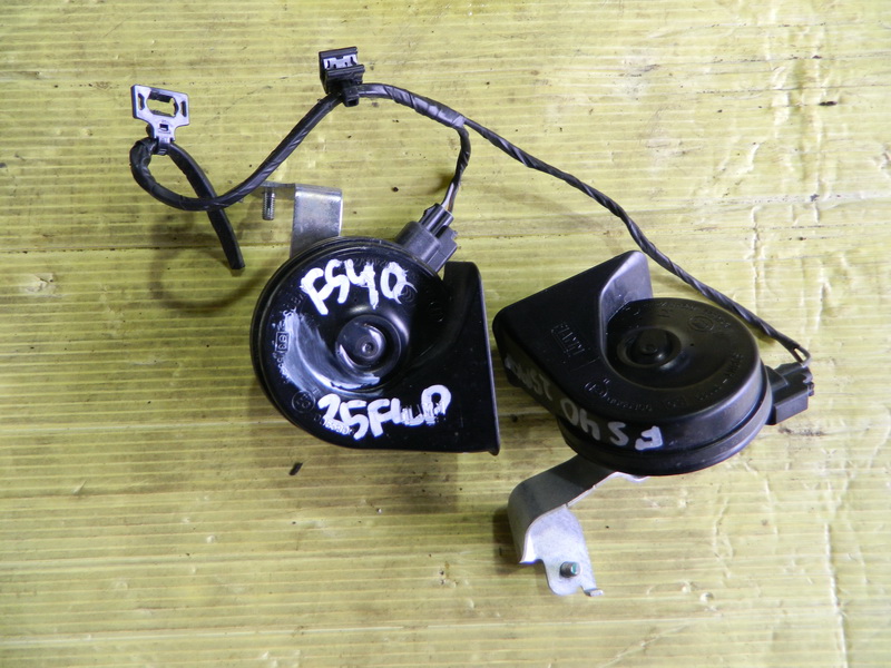 Звуковой сигнал Volvo S60 FS40