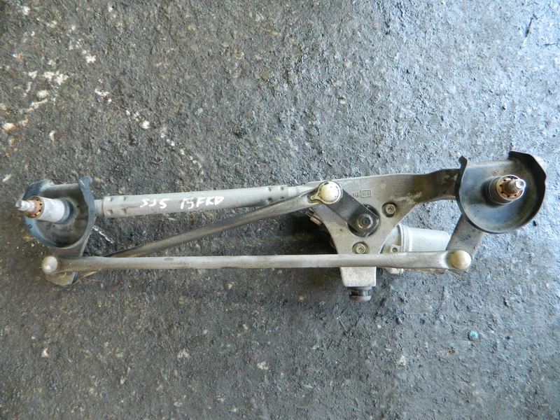 Моторчик стеклоотчистителя Subaru Forester