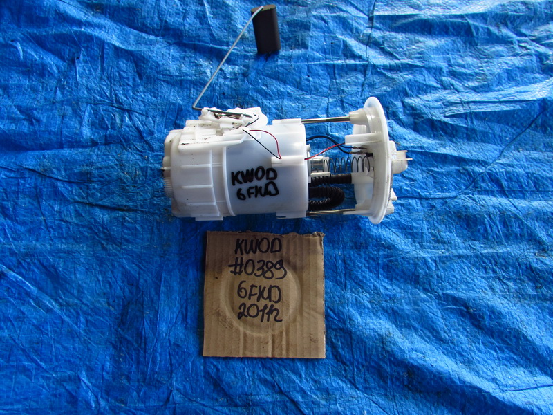 Топливный насос Renaut Kangoo KW0D