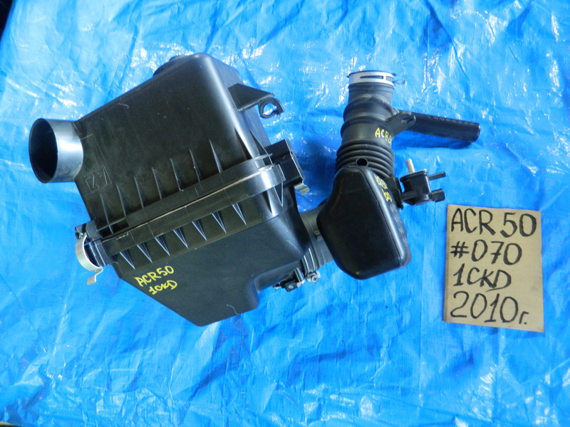 Корпус воздушного фильтра Toyota Estima ACR50