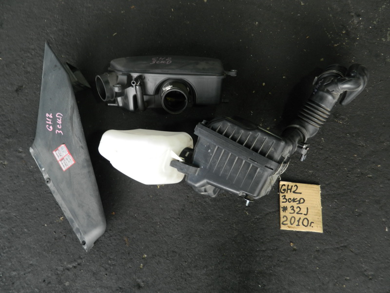 Корпус воздушного фильтра Subaru Impreza GH2