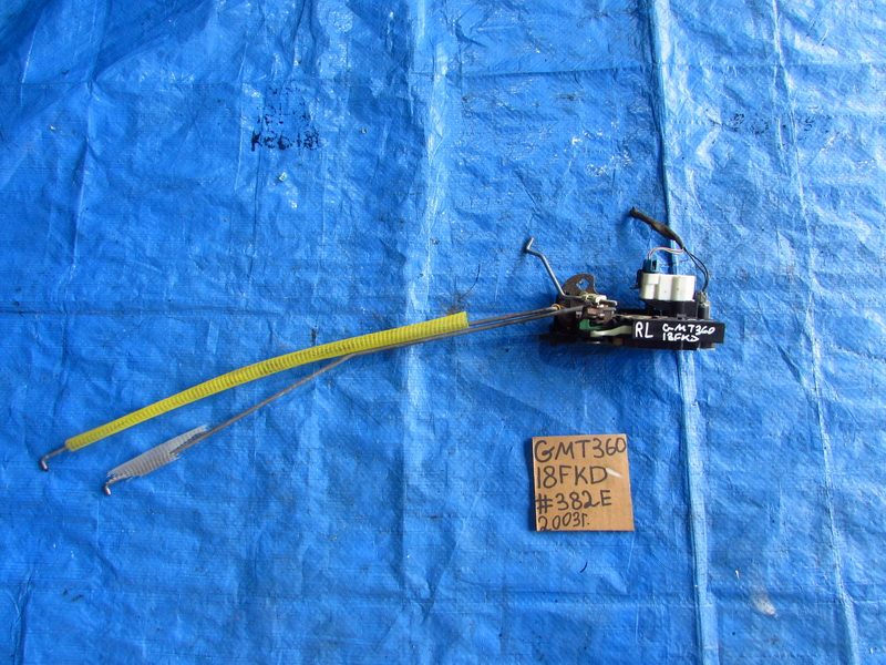 Замок двери Chevrolet Trailblazer GMT360