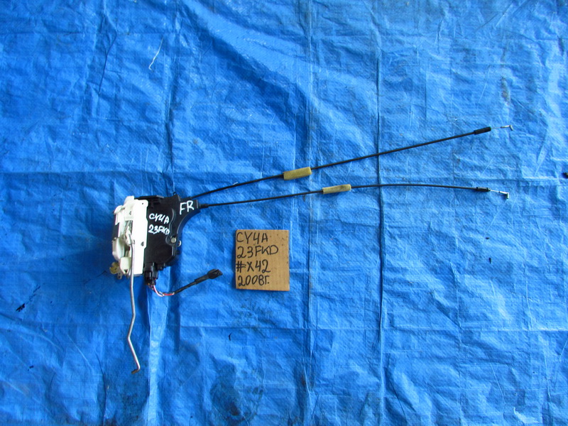 Замок двери Mitsubishi Lancer