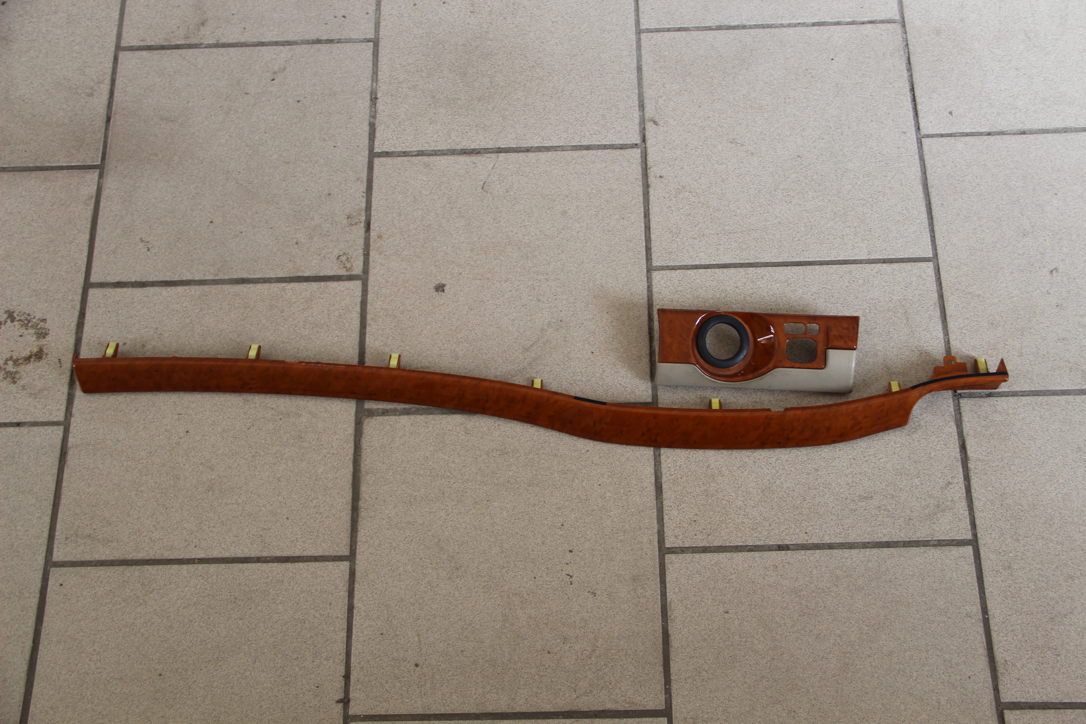 Пластик салона Toyota Mark II