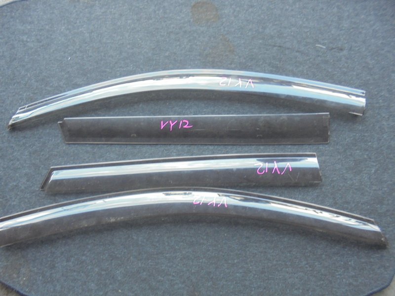 Ветровики Nissan Ad VY12