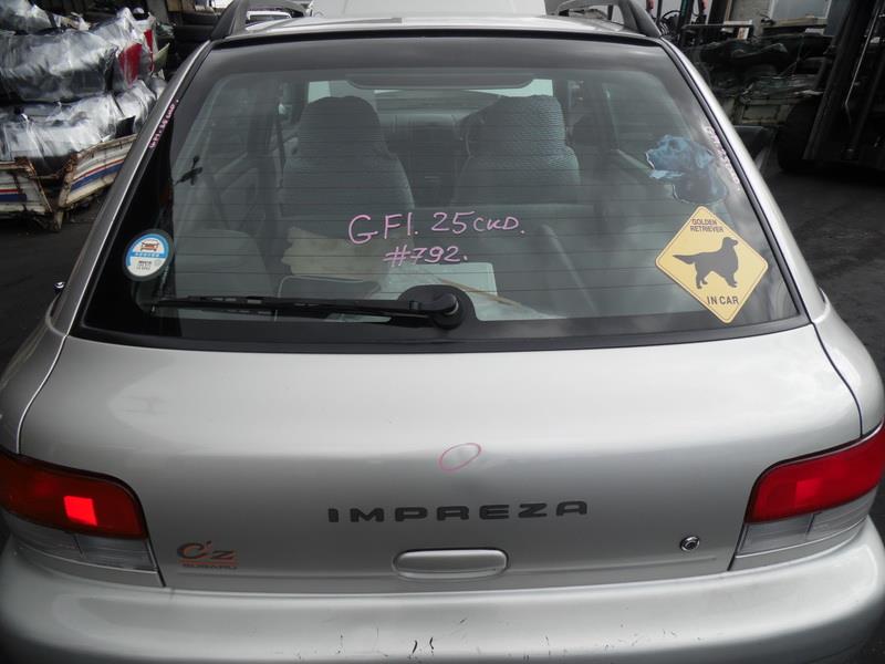Дверь задняя Subaru Impreza GF1