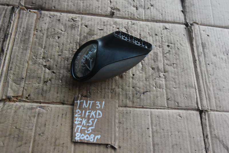Зеркало на крыло Nissan X-Trail TNT31
