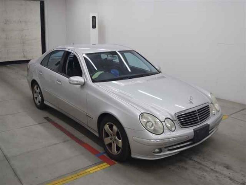 Mercedes E-class W211