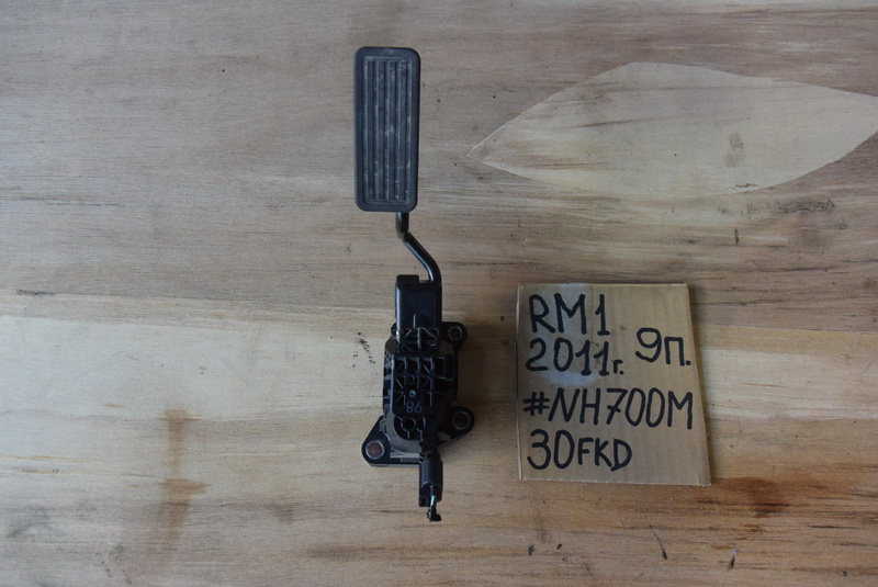 Педаль газа Honda CR-V RM1