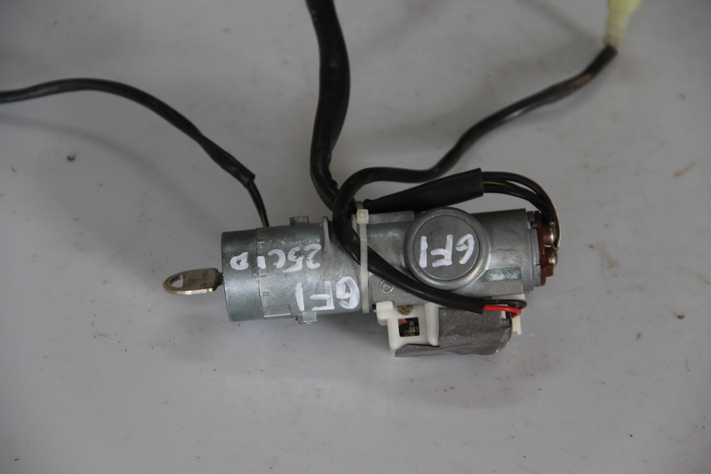 Замок зажигания Subaru Impreza
