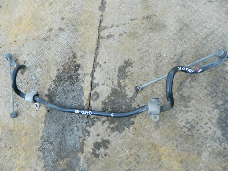 Стабилизатор Peugeot 208