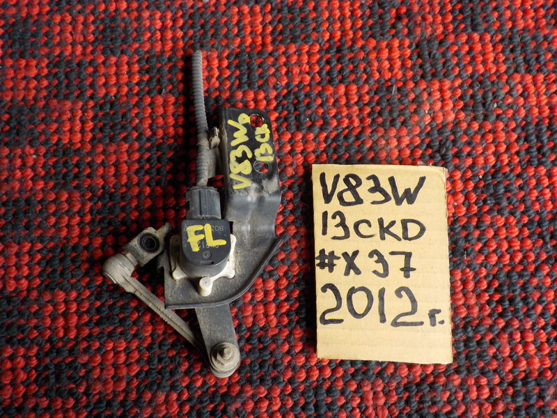 Датчик положения кузова Mitsubishi Pajero