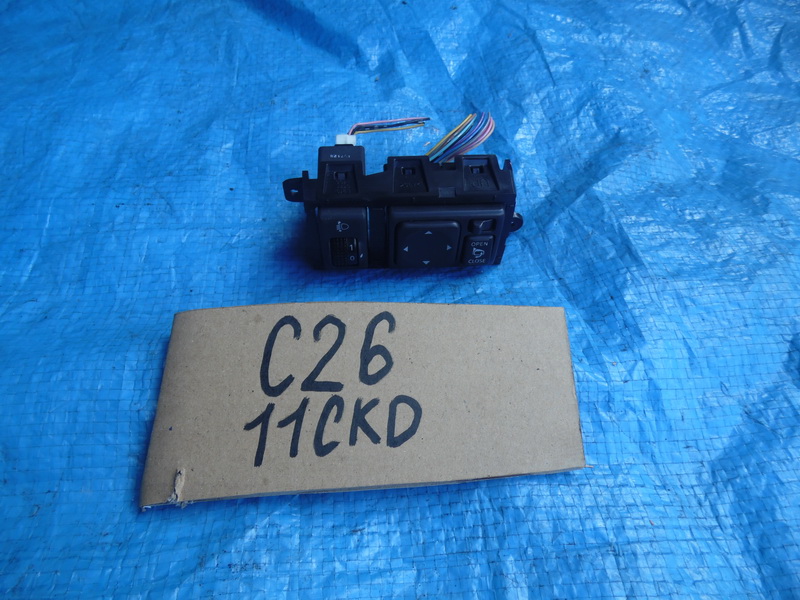 Блок управления зеркалами Nissan Serena C26