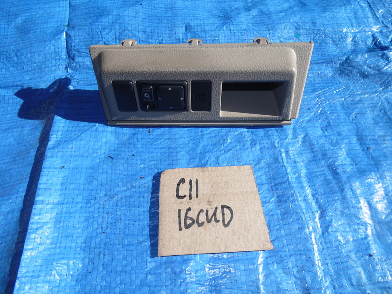 Блок управления зеркалами Nissan Tiida C11