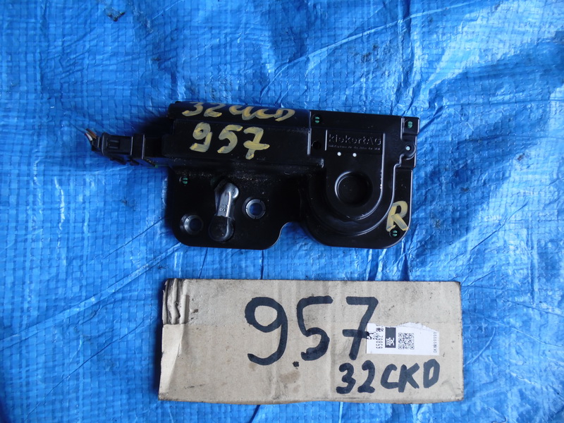 Замок двери Porsche Cayenne 957