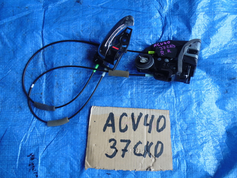 Замок двери Toyota Camry