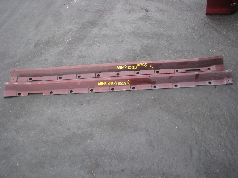 Порог Toyota Isis ANM10