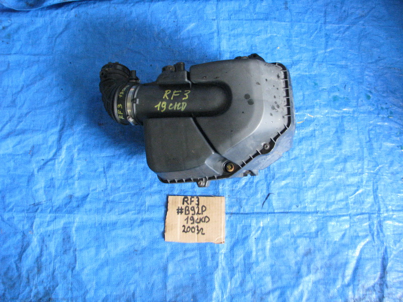 Корпус воздушного фильтра Honda Stepwgn RF3