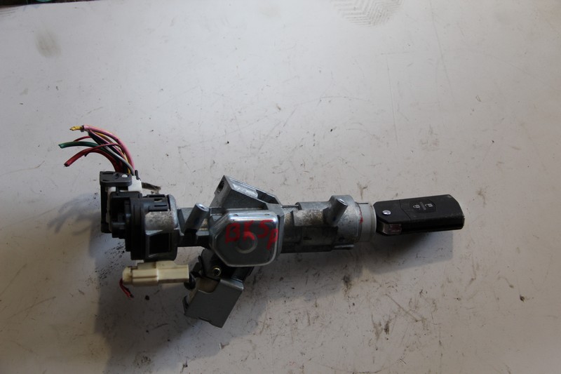 Замок зажигания Mazda Axela