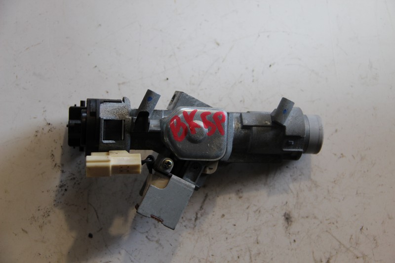 Замок зажигания Mazda Axela