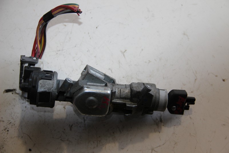 Замок зажигания Mazda Axela