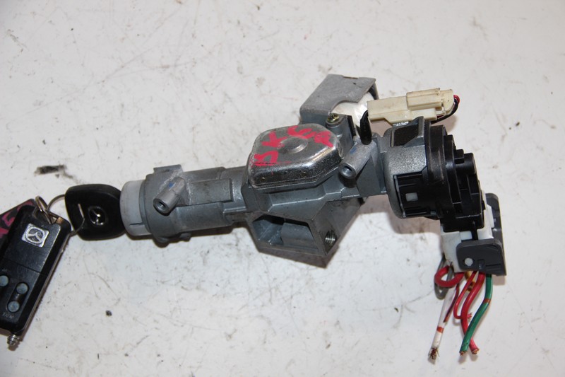 Замок зажигания Mazda Axela