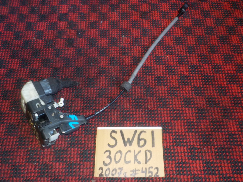 Замок двери Volvo V70 SW61