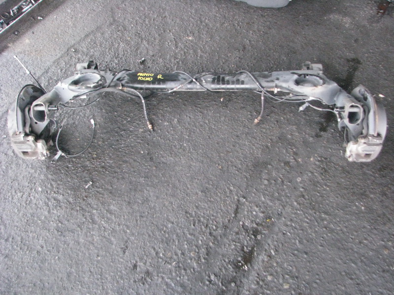 Балка задняя Toyota Isis ANM10