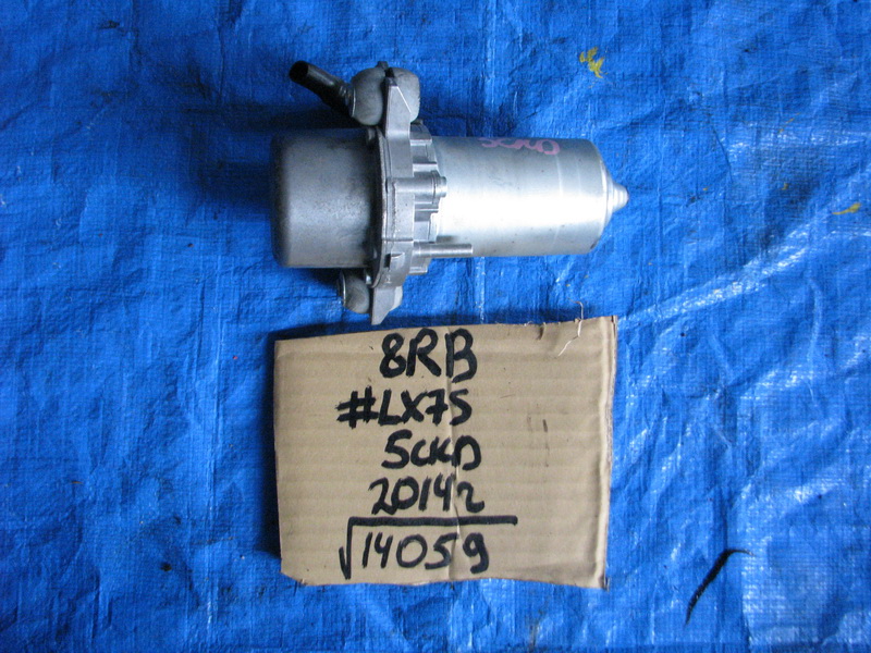 Насос вакуумный Audi Q5 8RB