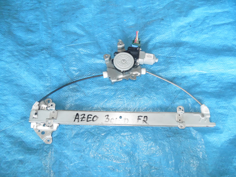 Стеклоподъемник Nissan Leaf