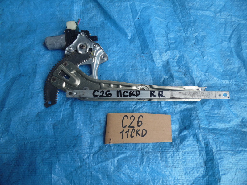 Стеклоподъемник Nissan Serena