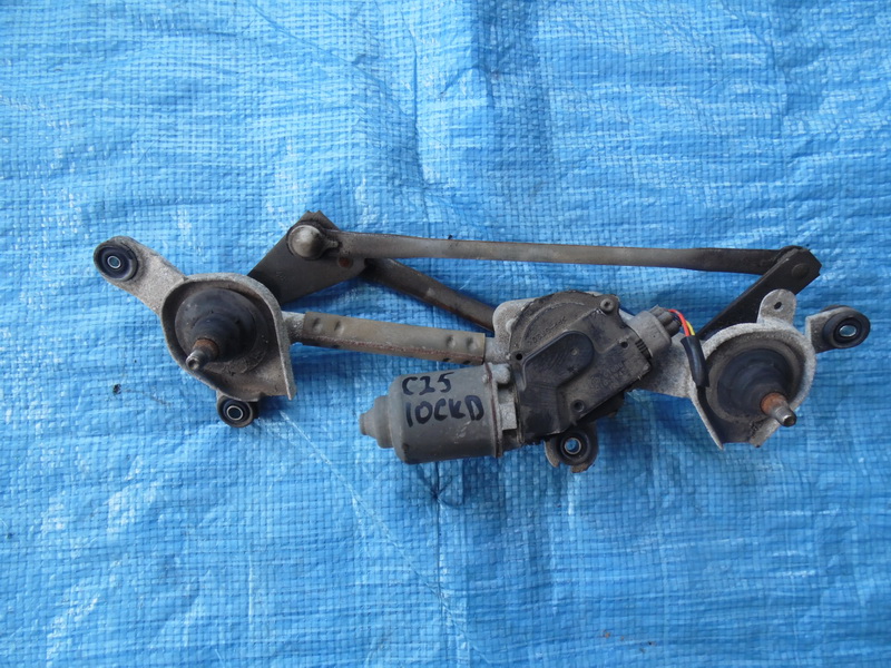 Трапеция дворников Nissan Serena C25