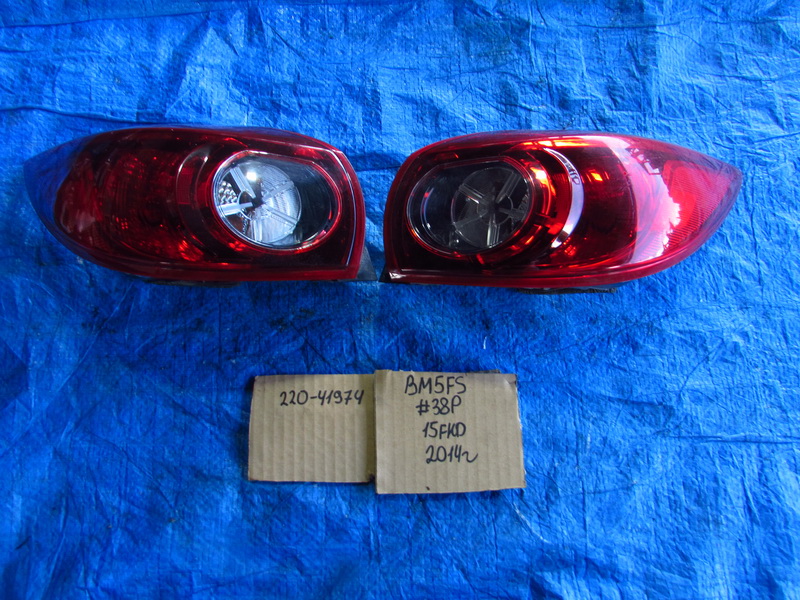 Стоп-сигнал Mazda Axela