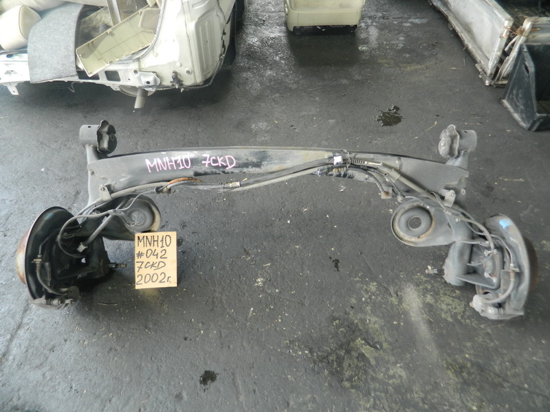 Балка задняя Toyota Alphard