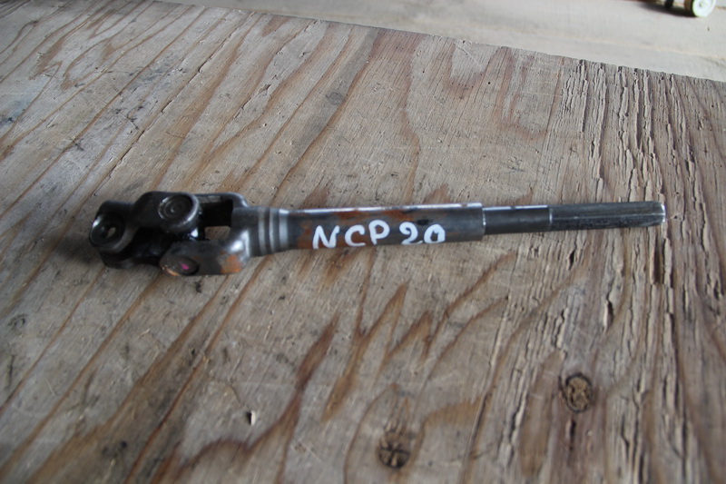 Рулевой карданчик Toyota Funcargo NCP20