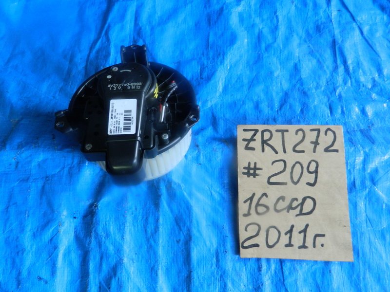 Моторчик печки Toyota Avensis