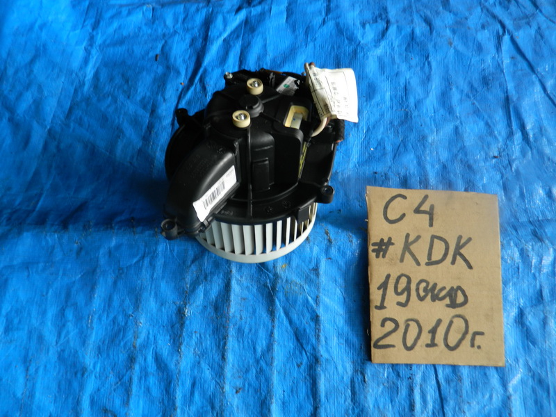 Моторчик печки Citroen C4 Picasso UD