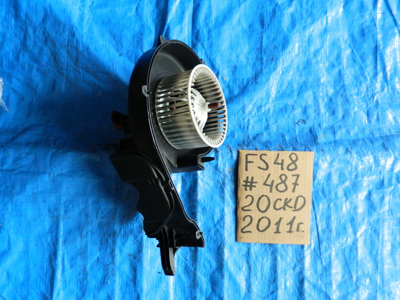 Моторчик печки Volvo S60