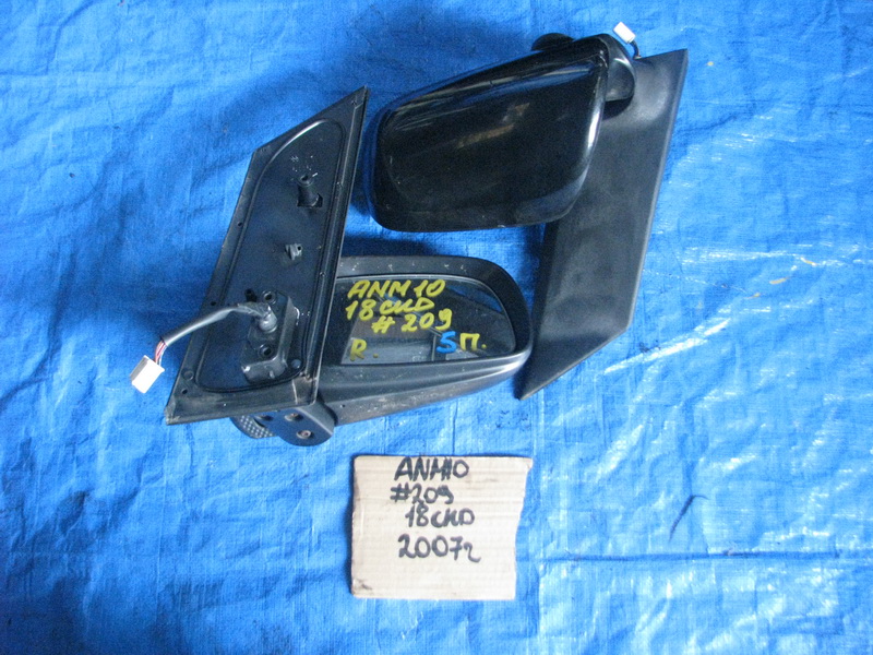 Зеркало Toyota Isis