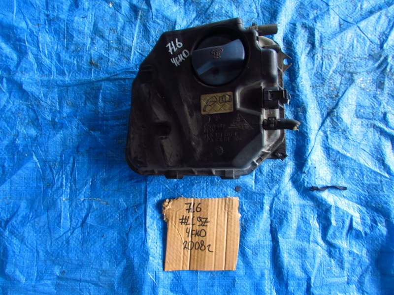 Бачок расширительный Volkswagen Touareg