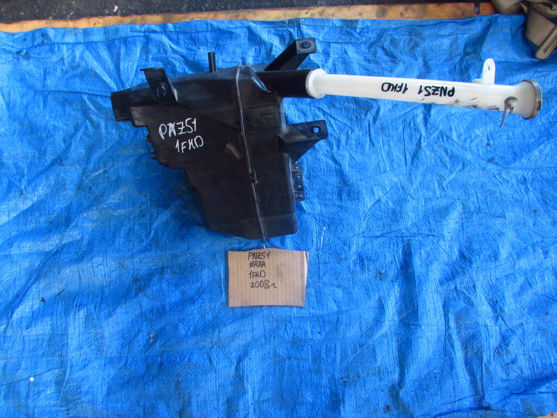 Бачок стеклоомывателя Nissan Murano