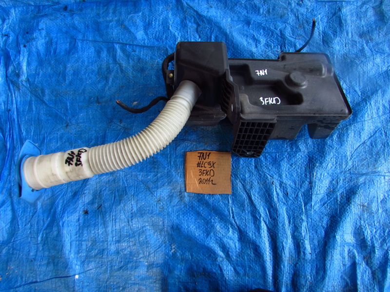 Бачок стеклоомывателя Volkswagen Sharan 7N1