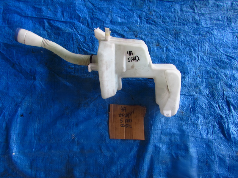 Бачок стеклоомывателя Peugeot 308